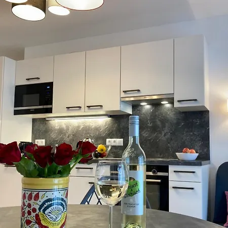 Promenade By Bestchoice - Self Check-in With Parking Option דירה