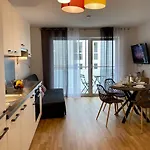 Promenade By Bestchoice - Self Check-in With Parking Option Apartment *